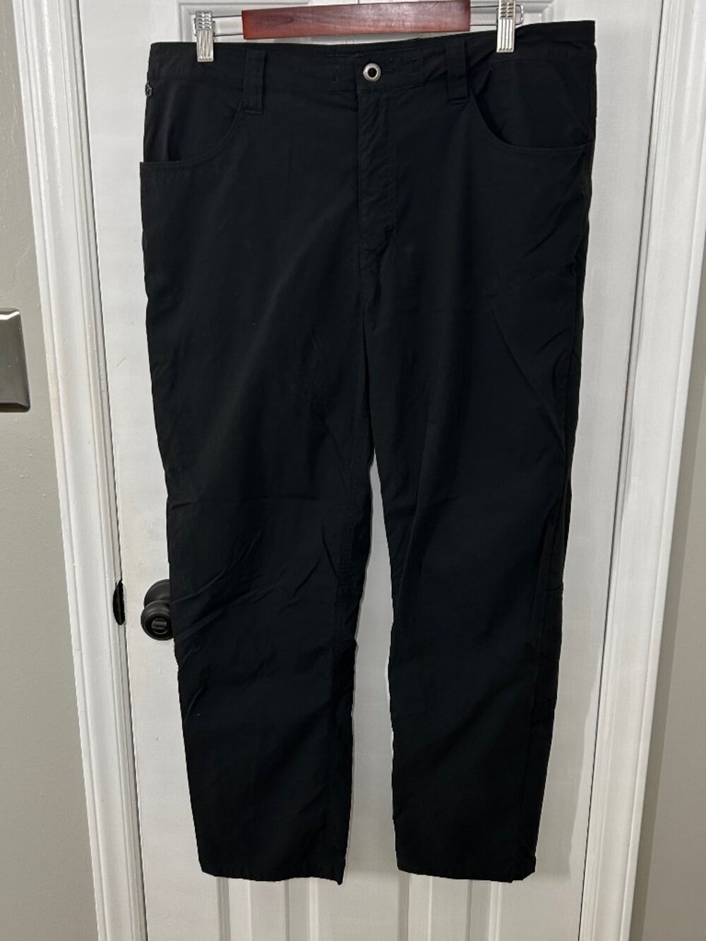 Men's Patagonia Sizes 36 Black Pants